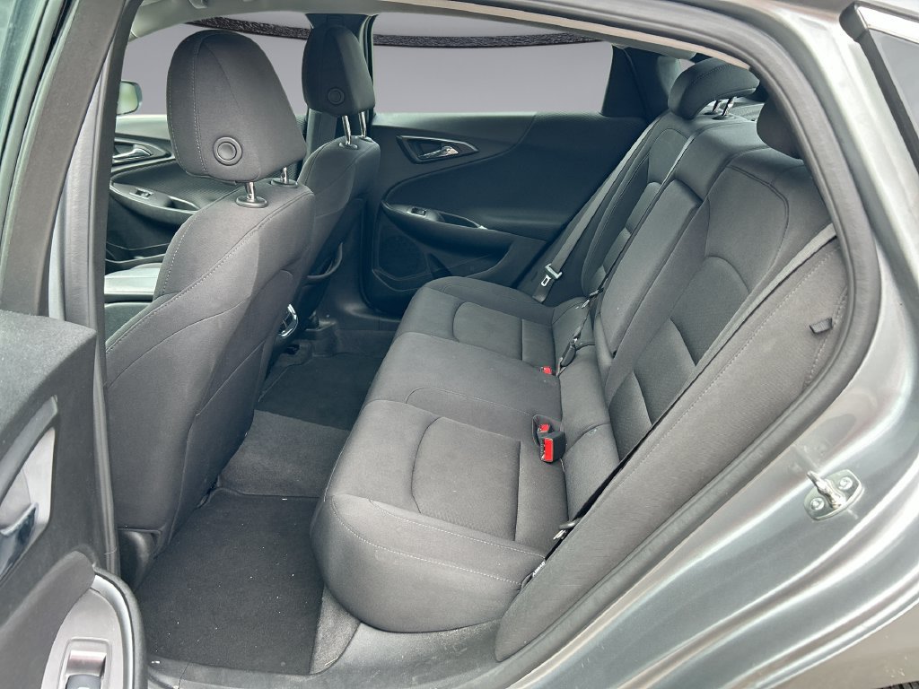 Used 2025 Chevrolet Malibu LT FWD image 28