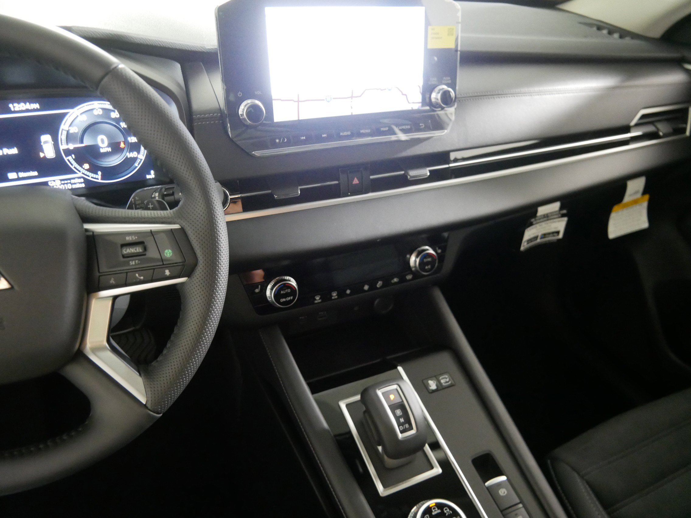 New 2025 Mitsubishi Outlander SE image 5