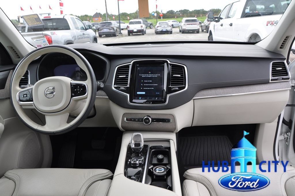 Used 2023 Volvo XC90 B6 Ultimate w/ Protection Package Premier AWD/4WD image 18