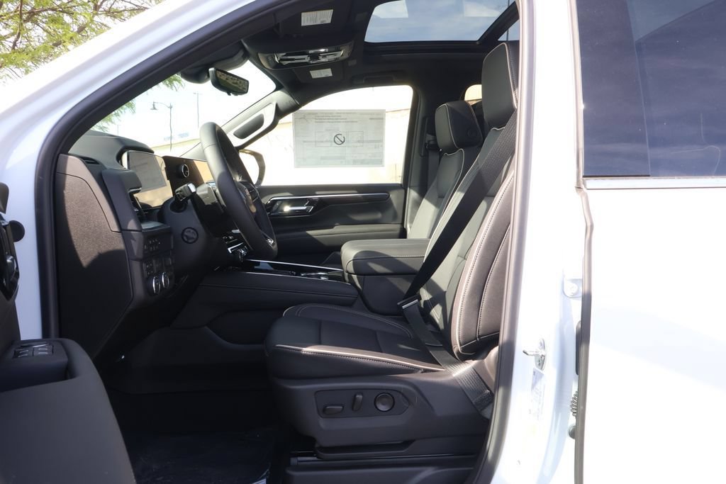 New 2026 Chevrolet Suburban Premier AWD/4WD image 15