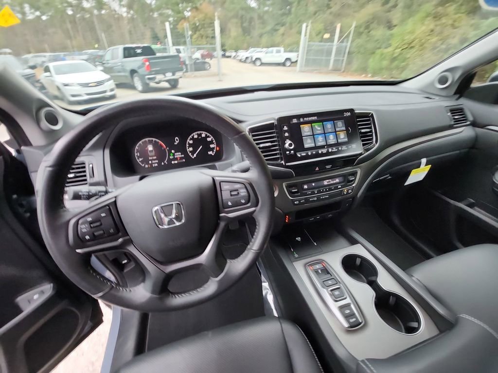 Used 2025 Honda Ridgeline RTL image 15