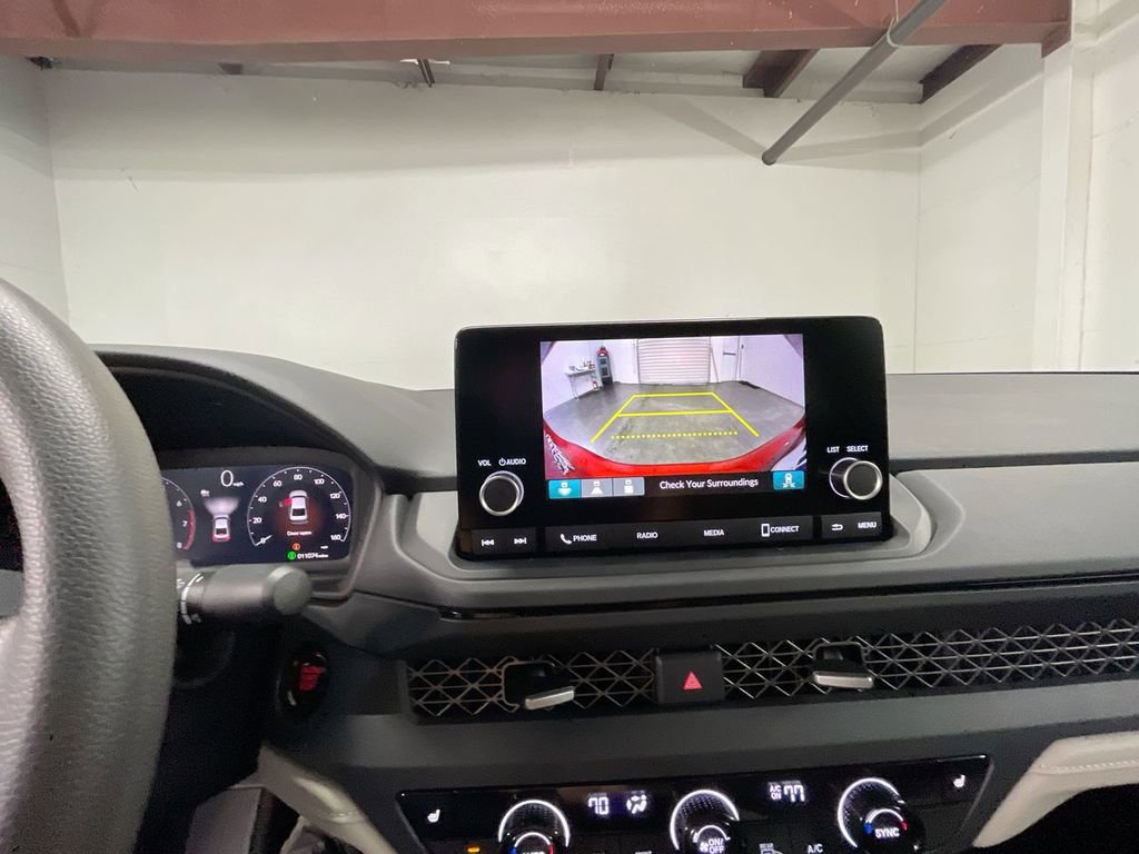 Used 2025 Honda Accord SE image 14