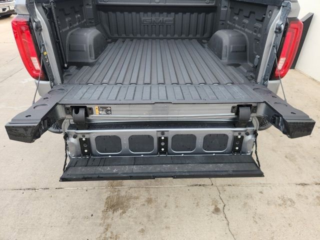 Used 2020 GMC Sierra 1500 SLT image 32