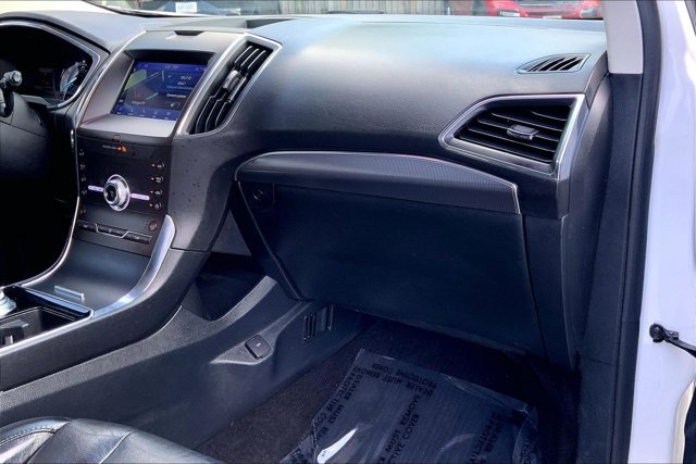 Used 2020 Ford Edge Titanium AWD/4WD image 15