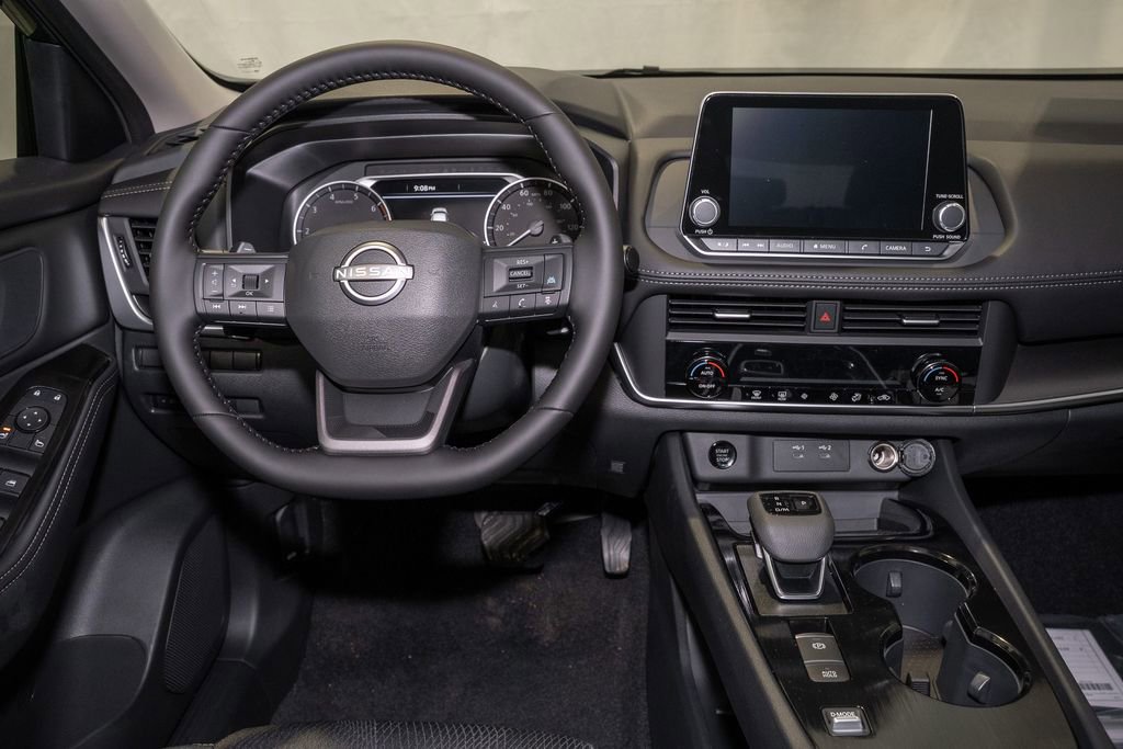 New 2026 Nissan Rogue SV image 8