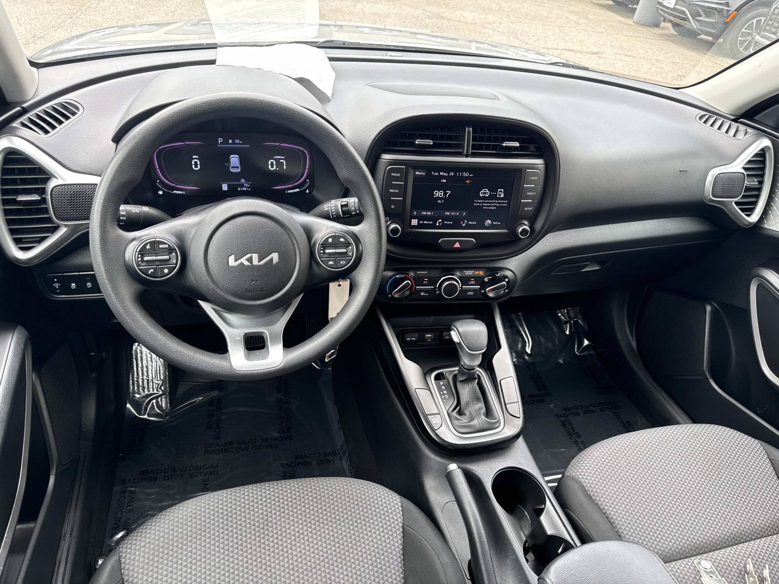 Used 2023 Kia Soul LX FWD image 7