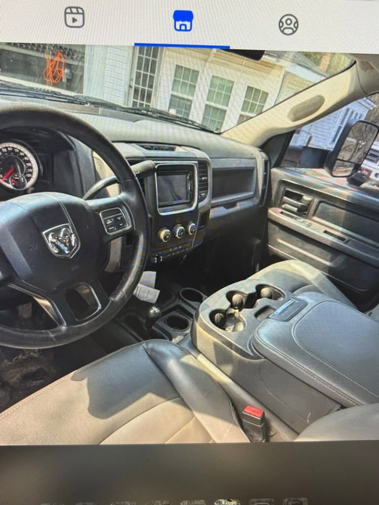 Used 2017 RAM 3500 Tradesman w/ Chrome Appearance Group image 4