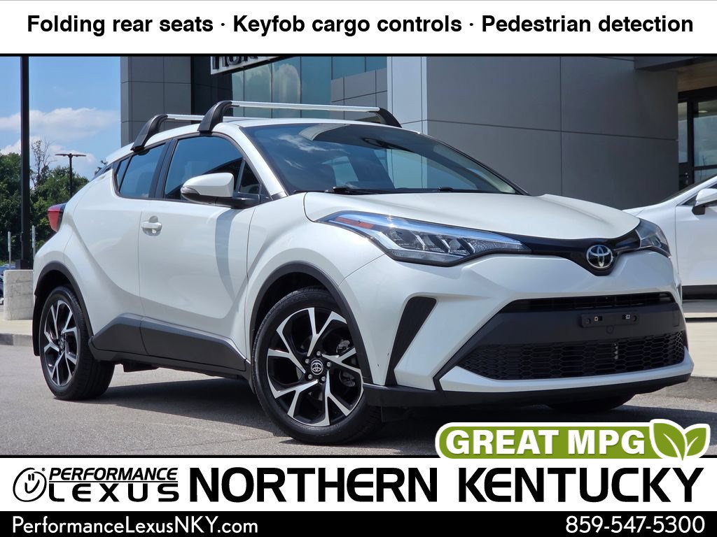 Used 2021 Toyota C-HR XLE FWD image 1
