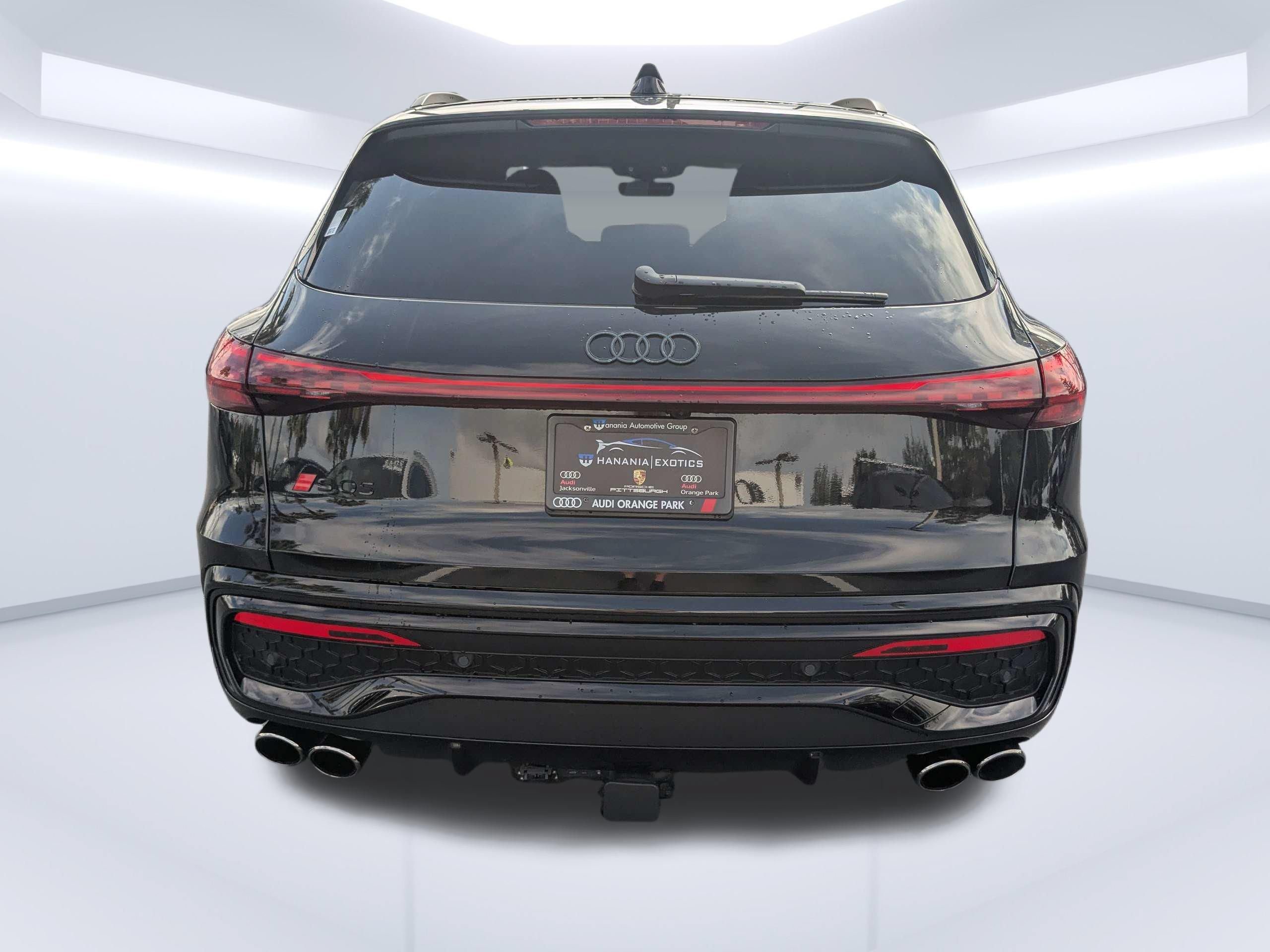 Certified 2025 Audi SQ5 Premium Plus w/ Premium Plus Package AWD/4WD image 5