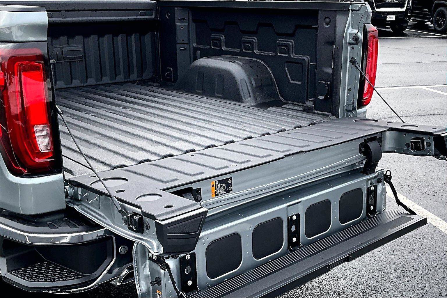 New 2026 GMC Sierra 1500 SLT w/ SLT Premium Plus Package image 18