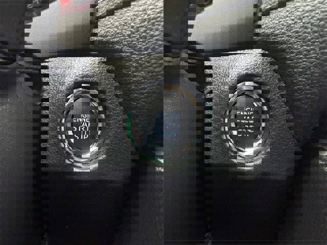 Used 2021 Toyota RAV4 XLE Premium image 24