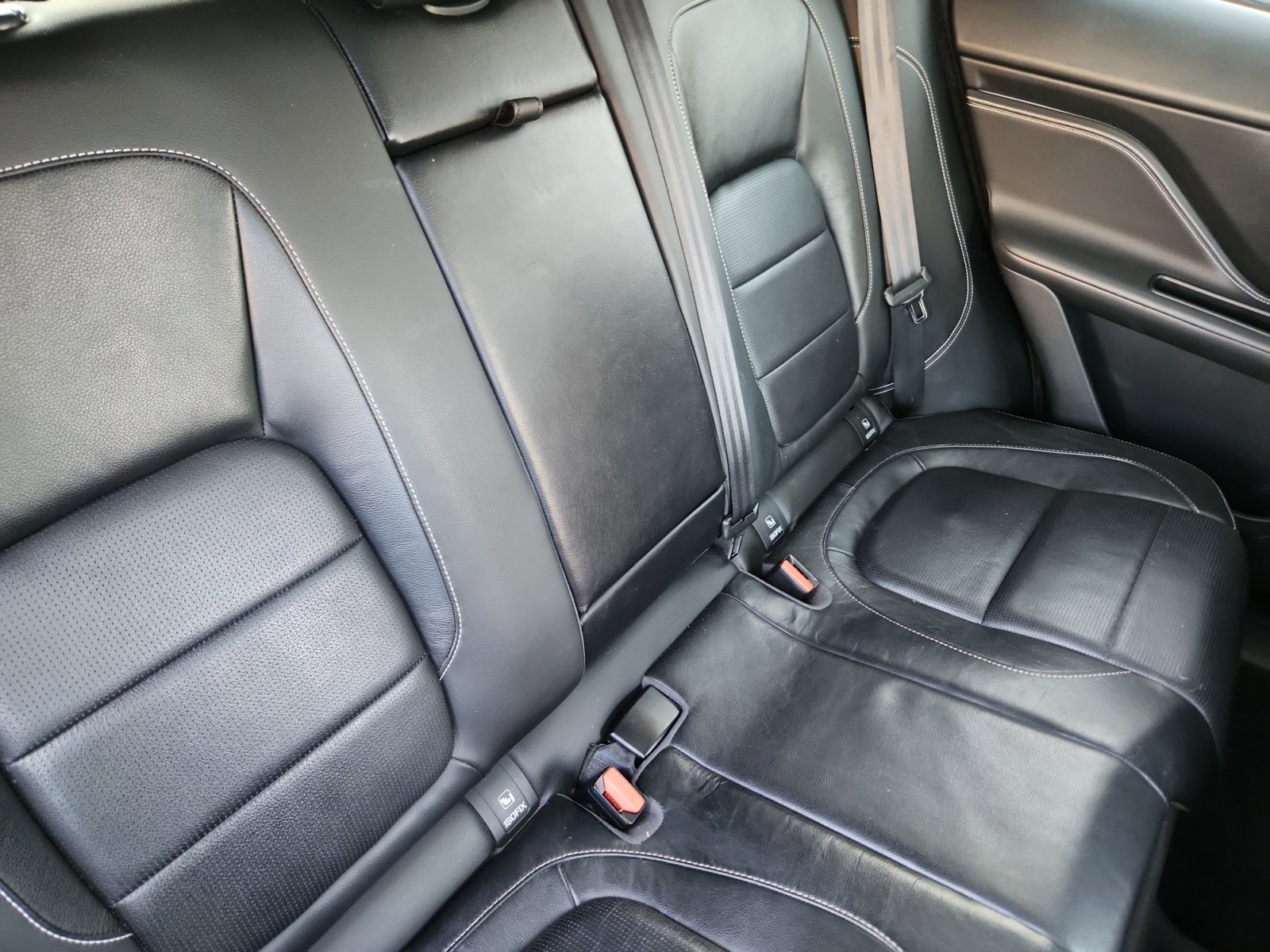 Used 2017 Jaguar F-PACE S image 19