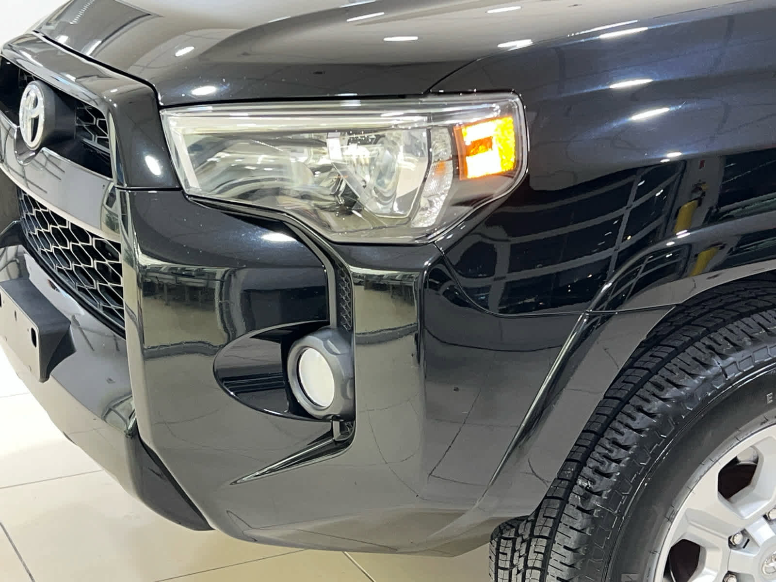Used 2016 Toyota 4Runner SR5 Premium w/ Convenience Package image 5