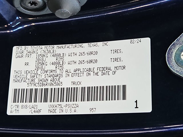 Used 2024 Toyota Tundra Platinum AWD/4WD image 21