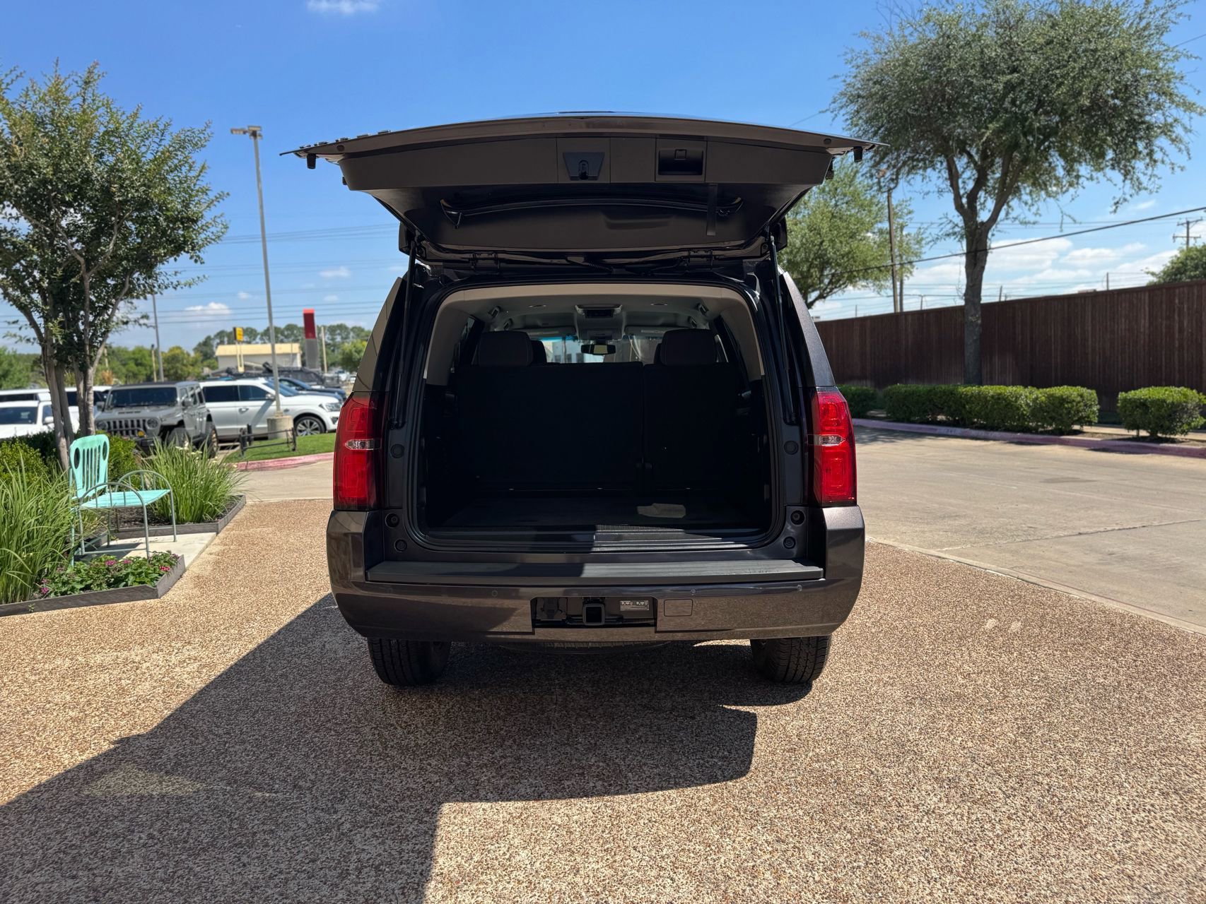 Used 2018 Chevrolet Tahoe LS RWD image 13