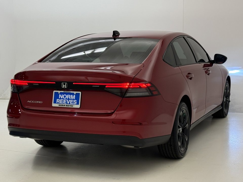 New 2025 Honda Accord SE image 5