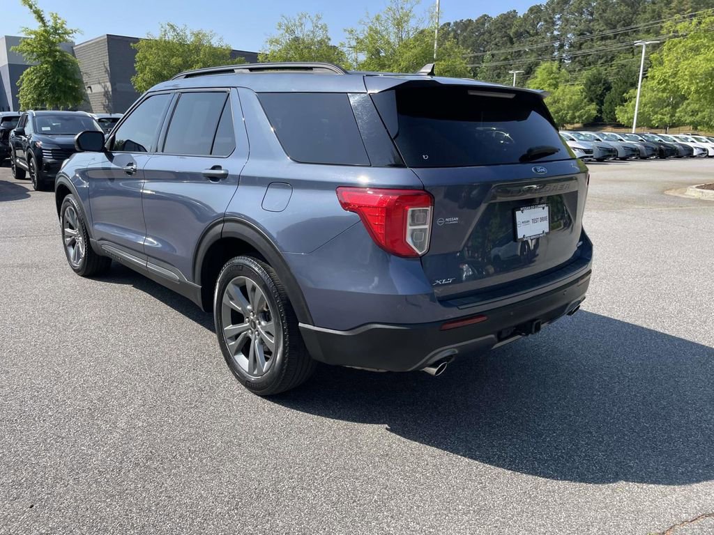 Used 2021 Ford Explorer XLT w/ Equipment Group 202A AWD/4WD image 3