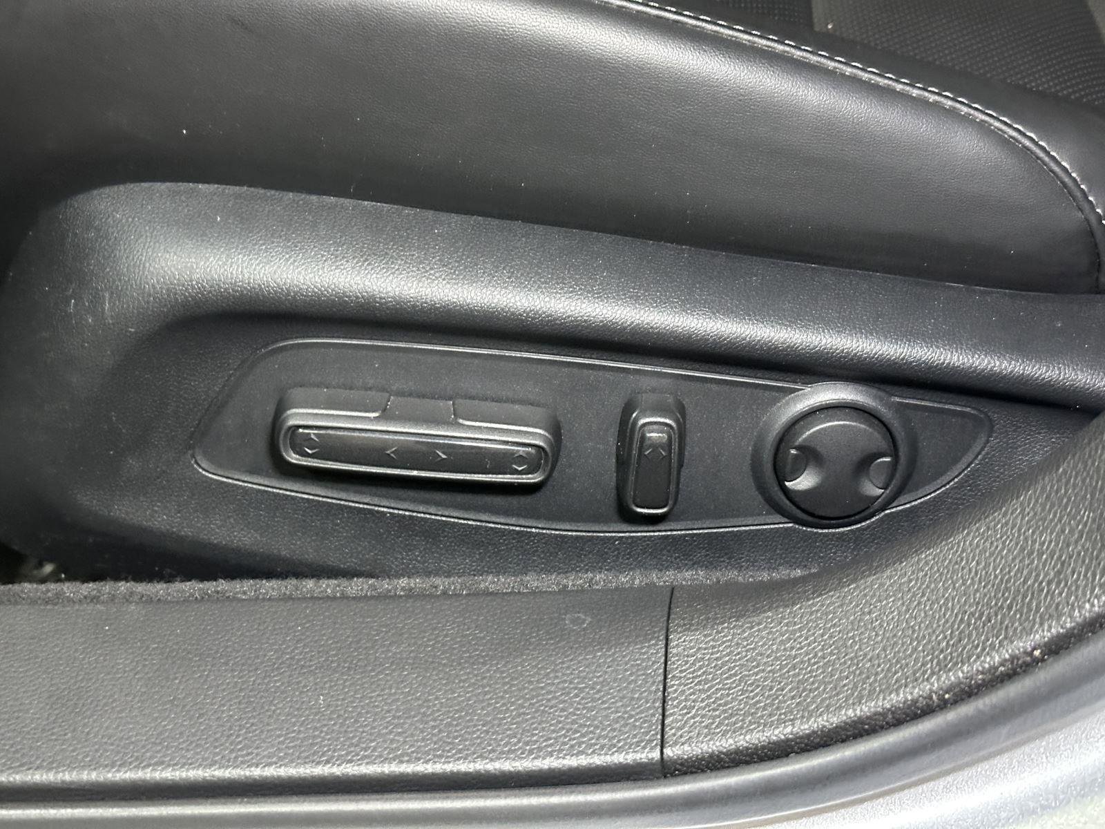 Certified 2025 Honda Accord Sport image 23