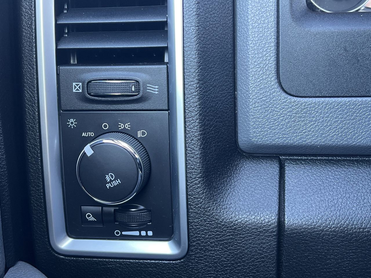 Used 2015 RAM 1500 Lone Star image 17