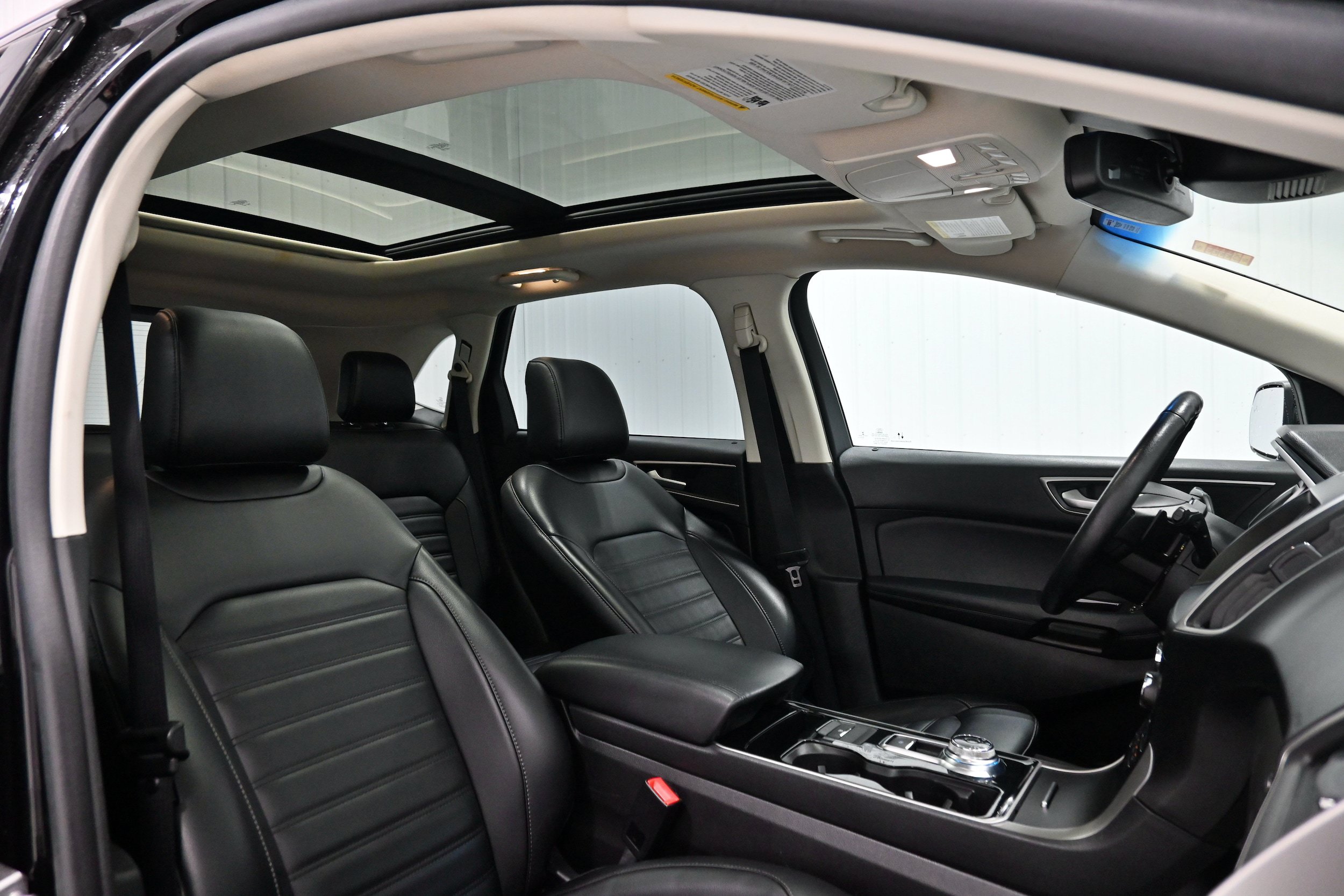 Used 2020 Ford Edge SEL w/ Cold Weather Package AWD/4WD image 30