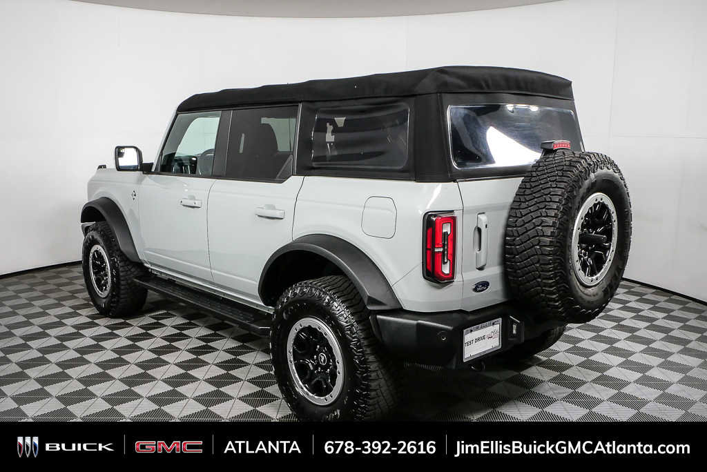 Used 2022 Ford Bronco Outer Banks w/ Sasquatch Package image 28
