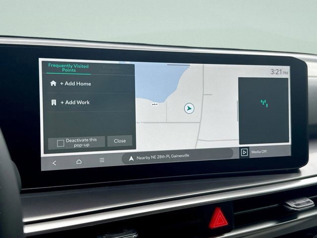 Used 2025 Kia Sorento S image 15