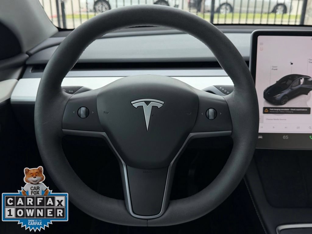 Used 2024 Tesla Model Y Long Range AWD/4WD image 12
