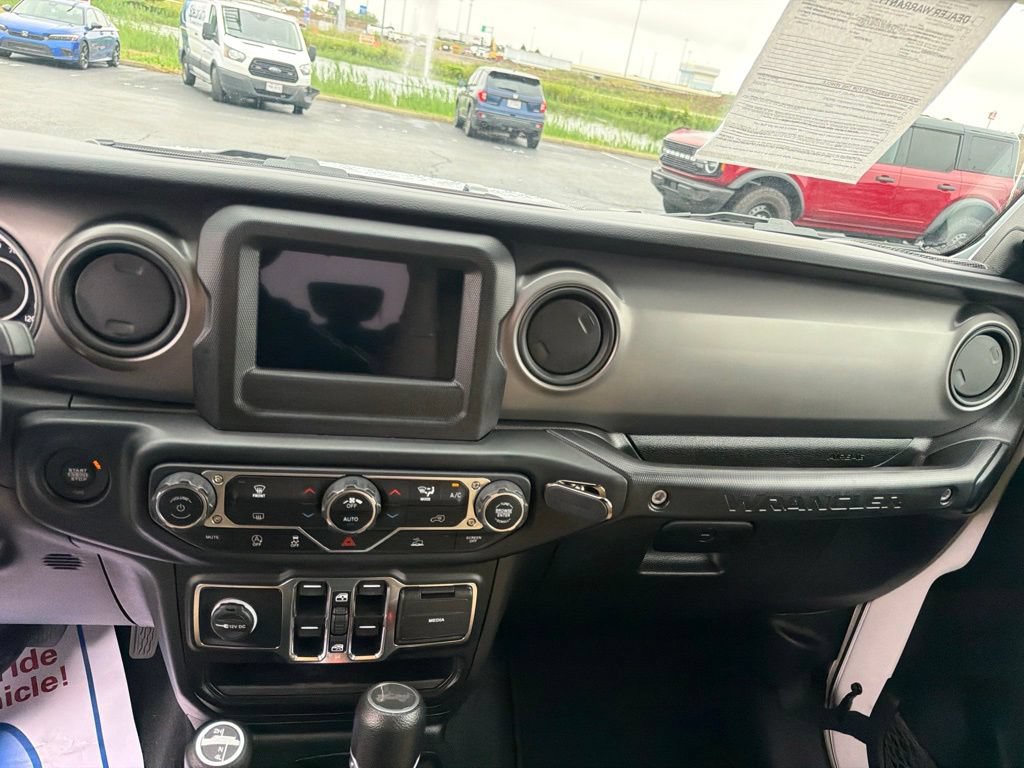 Used 2023 Jeep Wrangler Unlimited Sport AWD/4WD image 31