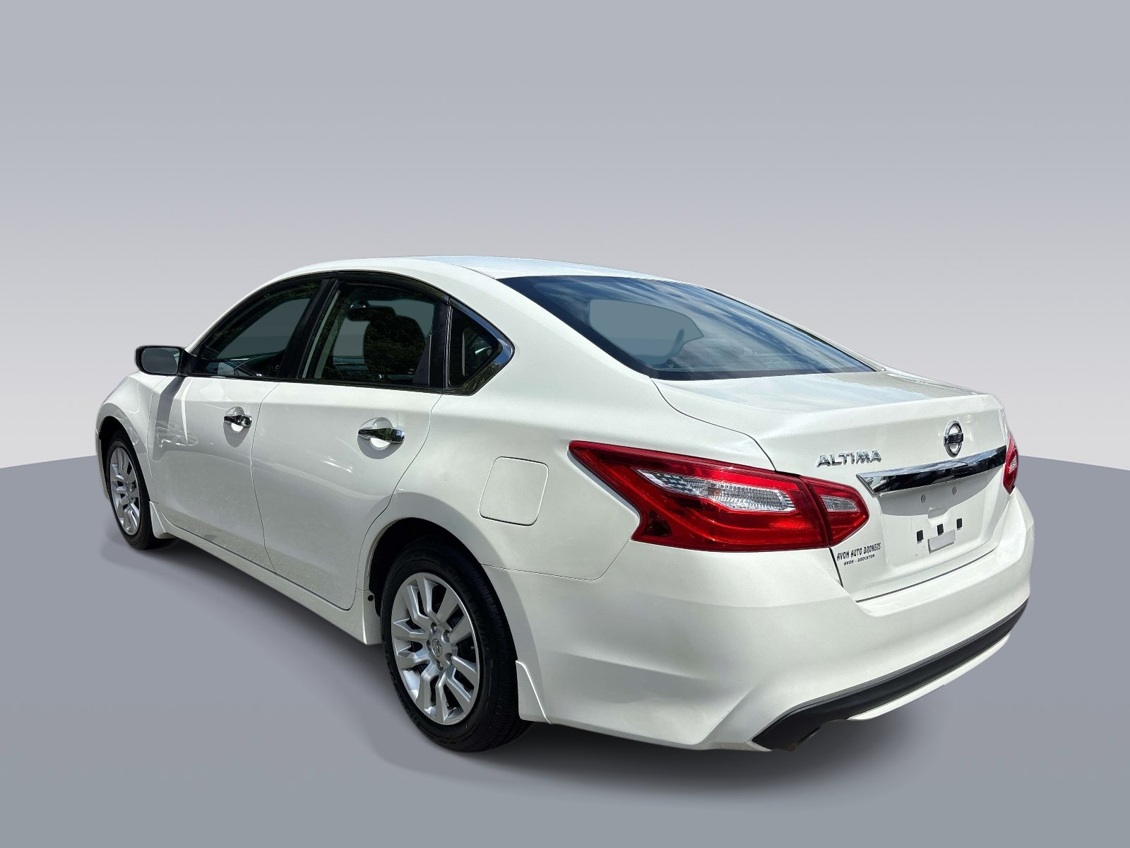 Used 2016 Nissan Altima 2.5 S w/ Power Driver Seat Package FWD image 5