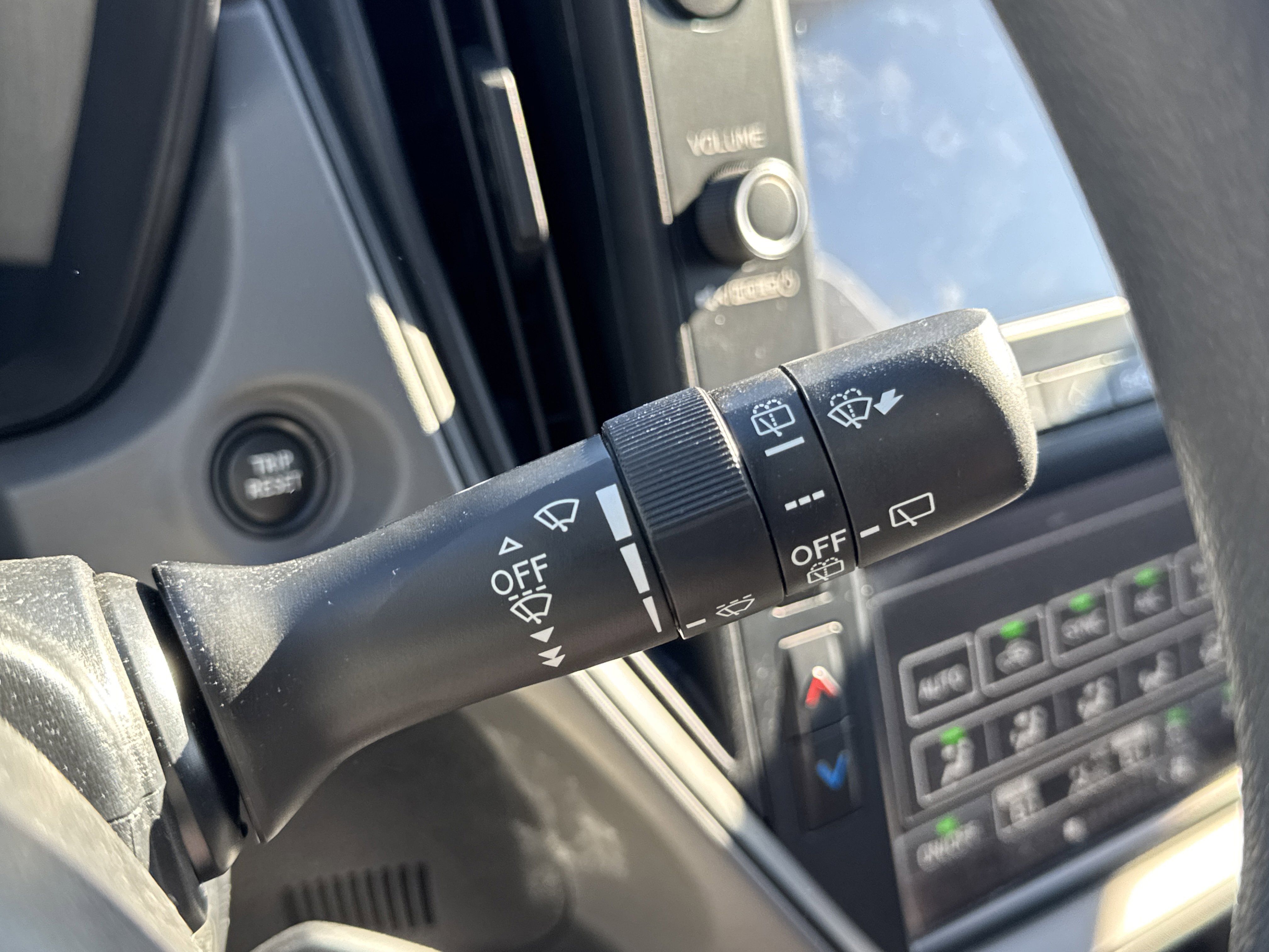 Certified 2025 Subaru Crosstrek 2.0i image 17