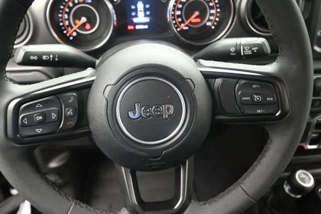 Used 2023 Jeep Gladiator Sport AWD/4WD image 14