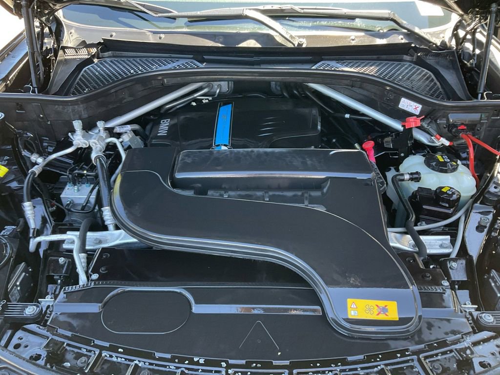 Used 2017 BMW X5 xDrive40e image 32