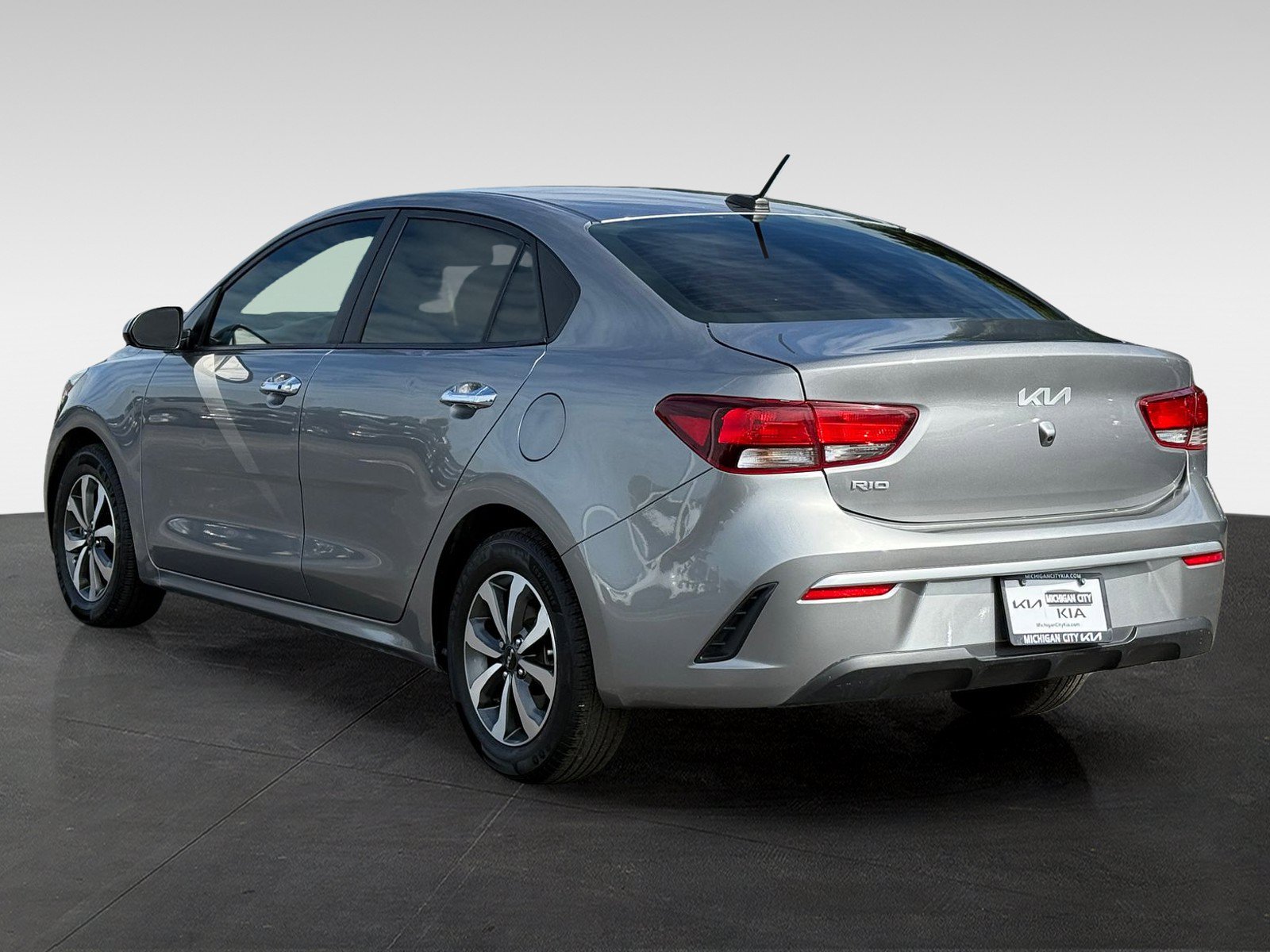 Used 2023 Kia Rio S w/ Technology Package FWD image 7