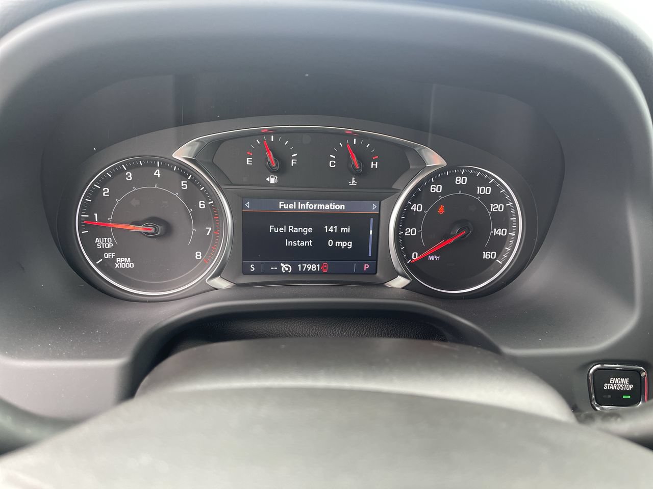 Used 2023 GMC Acadia SLT w/ Preferred Package FWD image 11