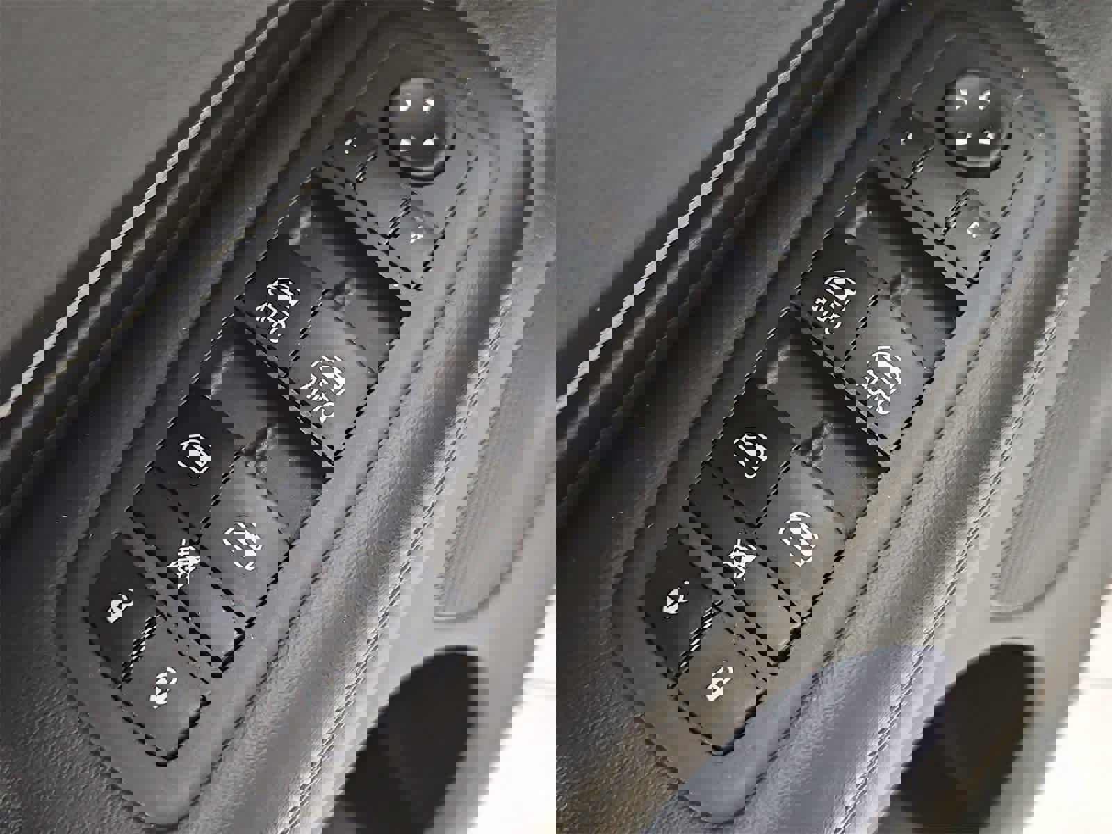 Used 2021 Dodge Durango SXT image 17