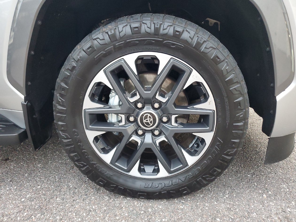 Used 2024 Toyota Sequoia Limited AWD/4WD image 5