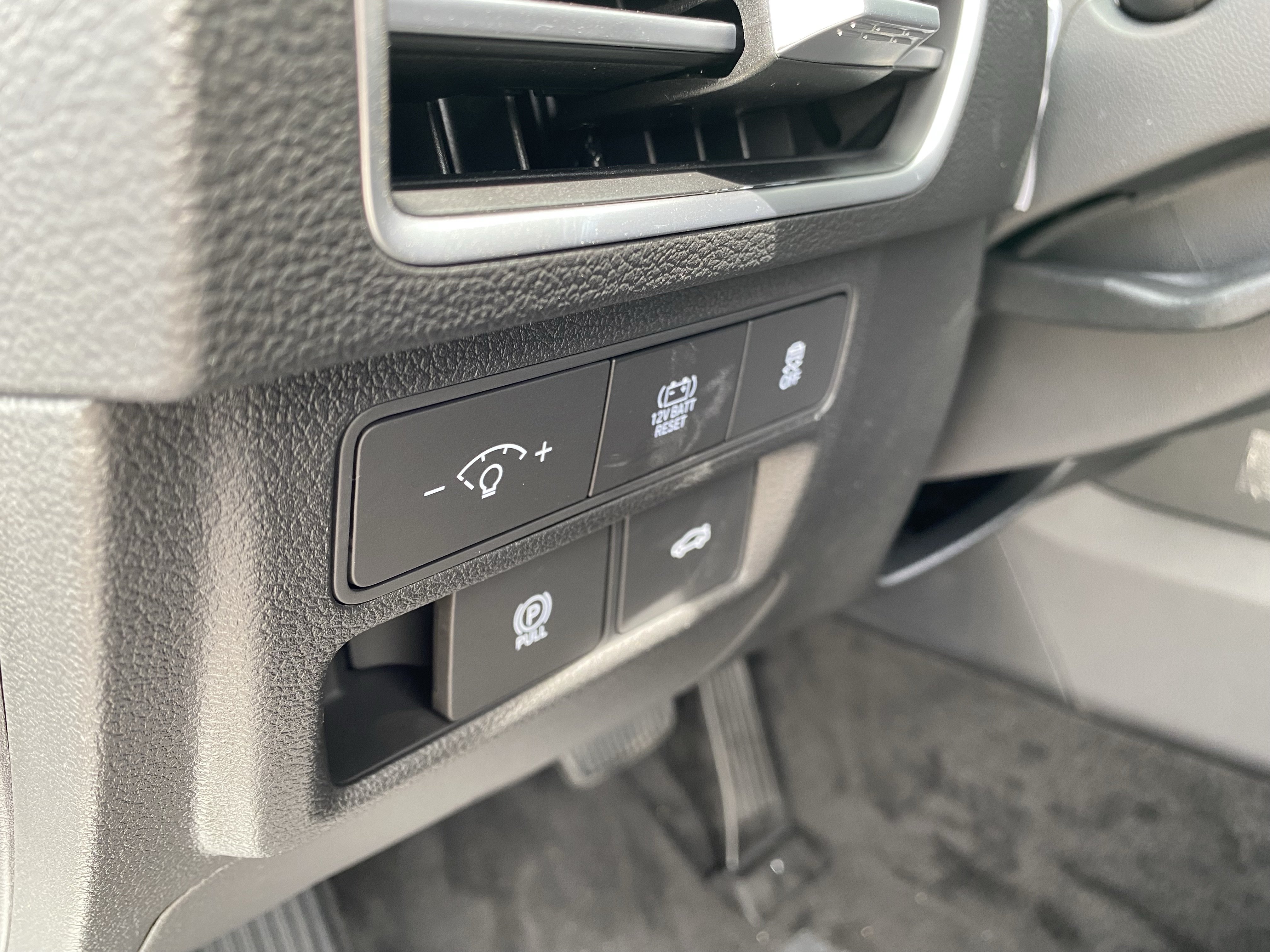 New 2026 Hyundai Sonata SEL FWD image 19