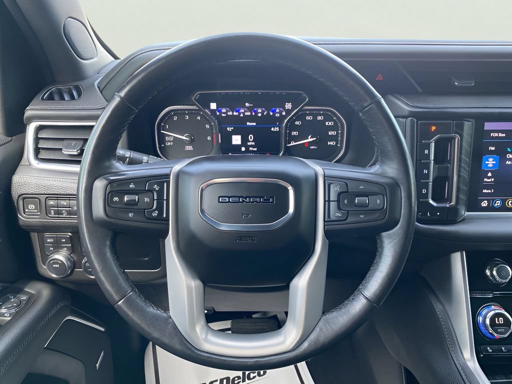 Used 2021 GMC Yukon Denali w/ Denali Premium Package AWD/4WD image 22