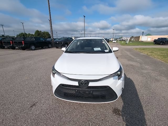Certified 2025 Toyota Corolla LE FWD image 14