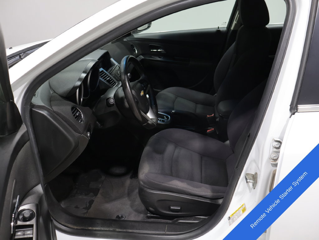 Used 2012 Chevrolet Cruze LT FWD image 2