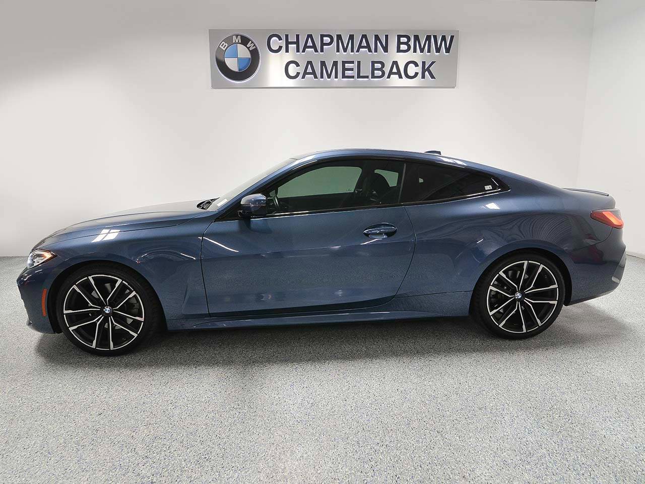 Used 2022 BMW 430i Coupe w/ M Sport Package image 3