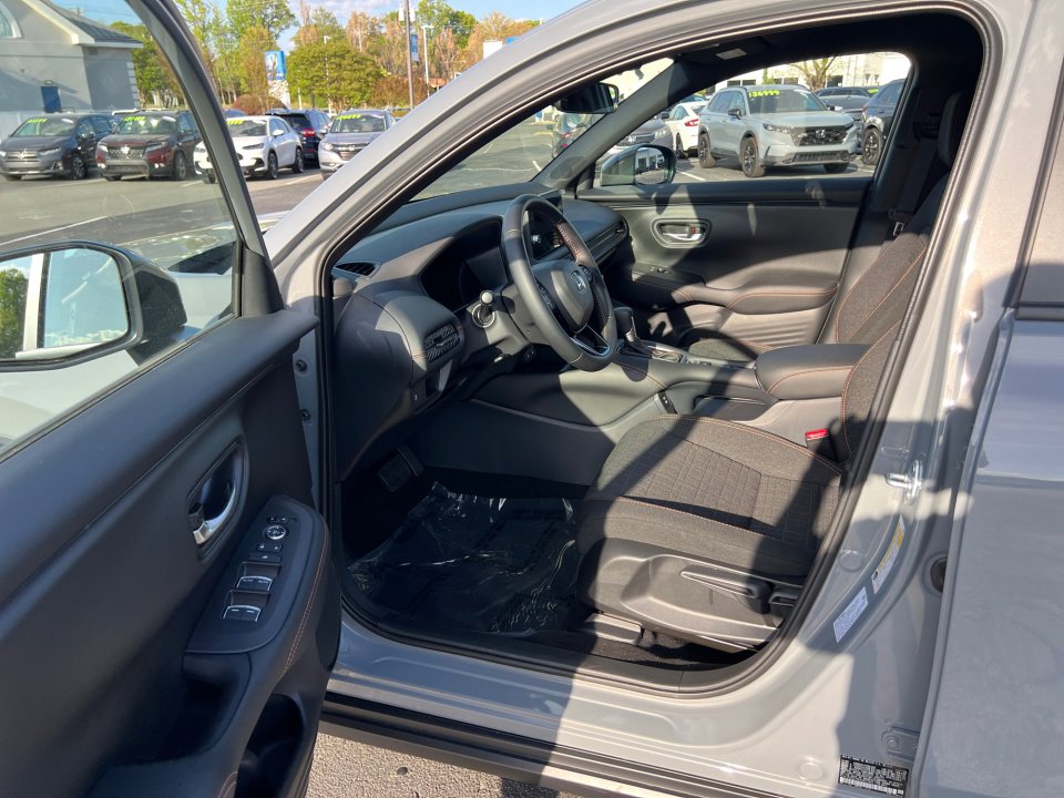Certified 2026 Honda HR-V Sport image 30