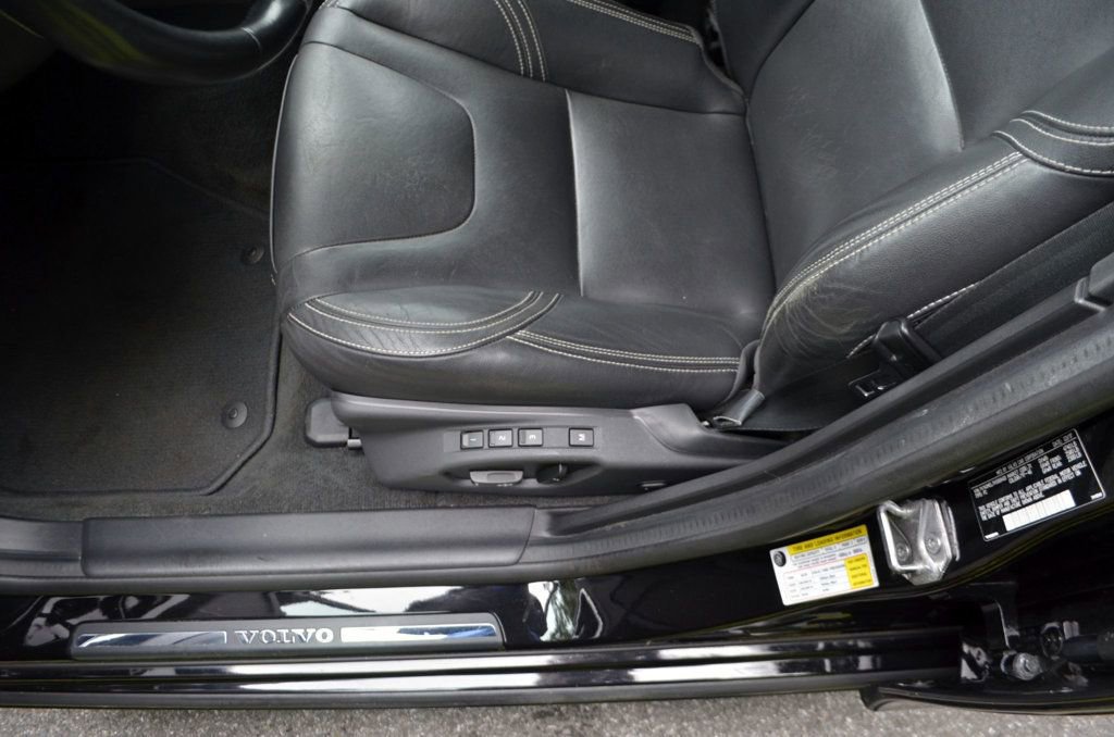 Used 2017 Volvo V60 T5 Dynamic image 27