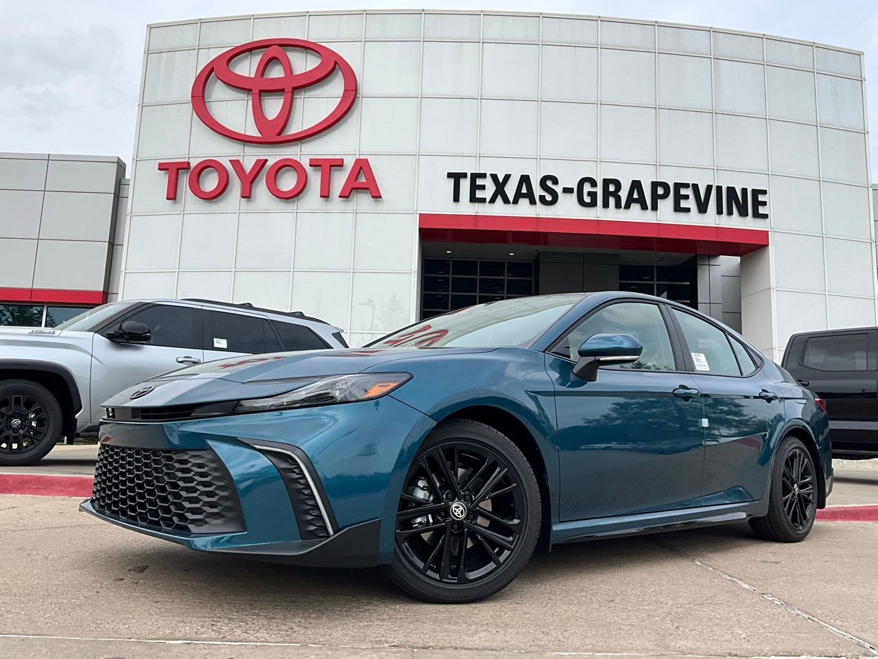 New 2026 Toyota Camry SE image 2