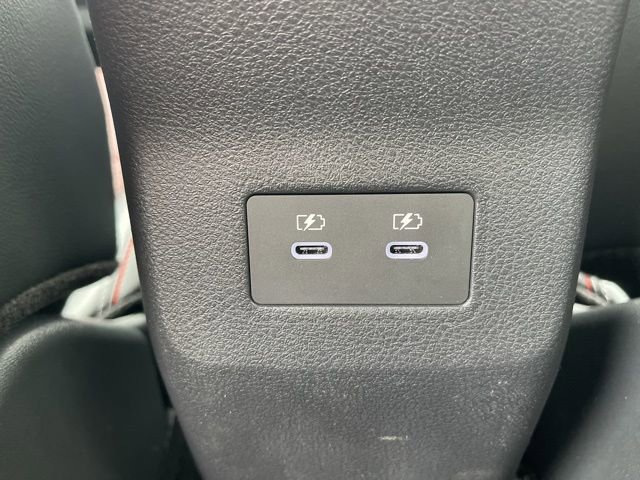 New 2025 Nissan Kicks SR image 14