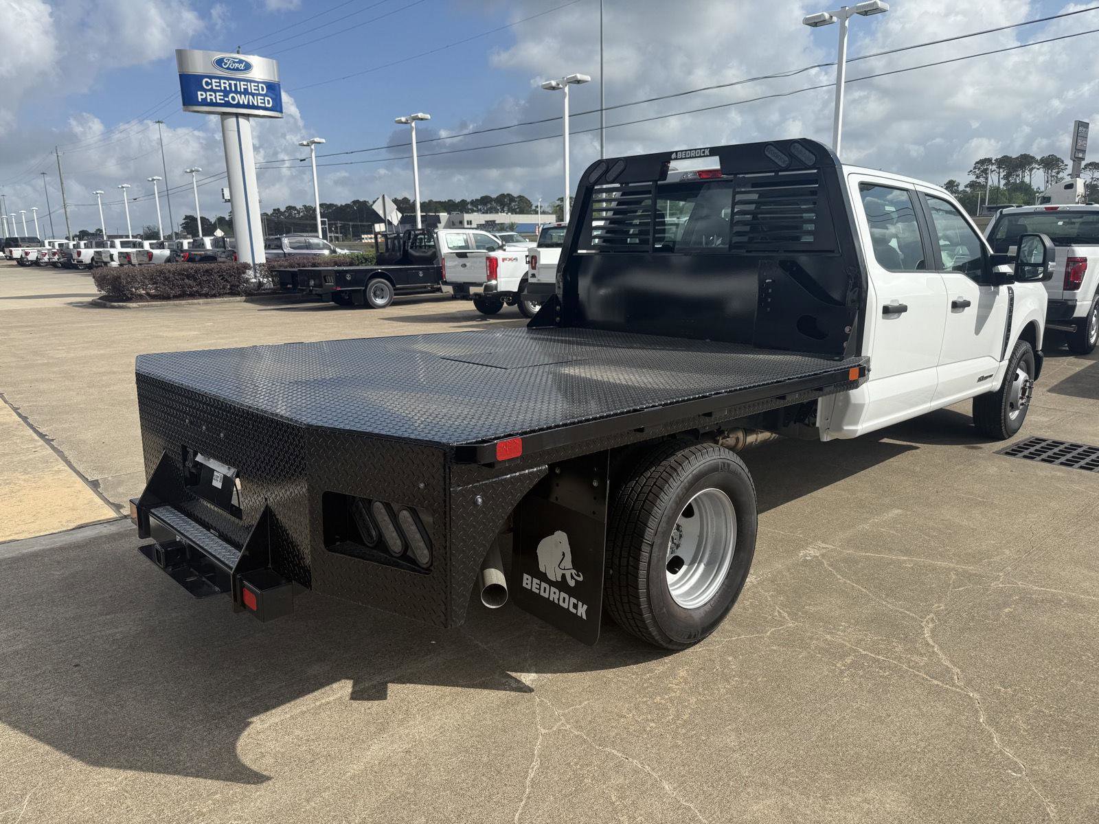 New 2025 Ford F350 XL RWD image 4