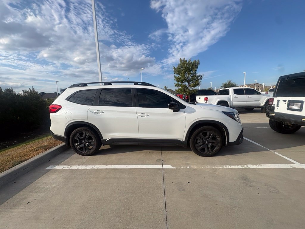 Used 2024 Subaru Ascent Onyx Edition AWD/4WD image 6