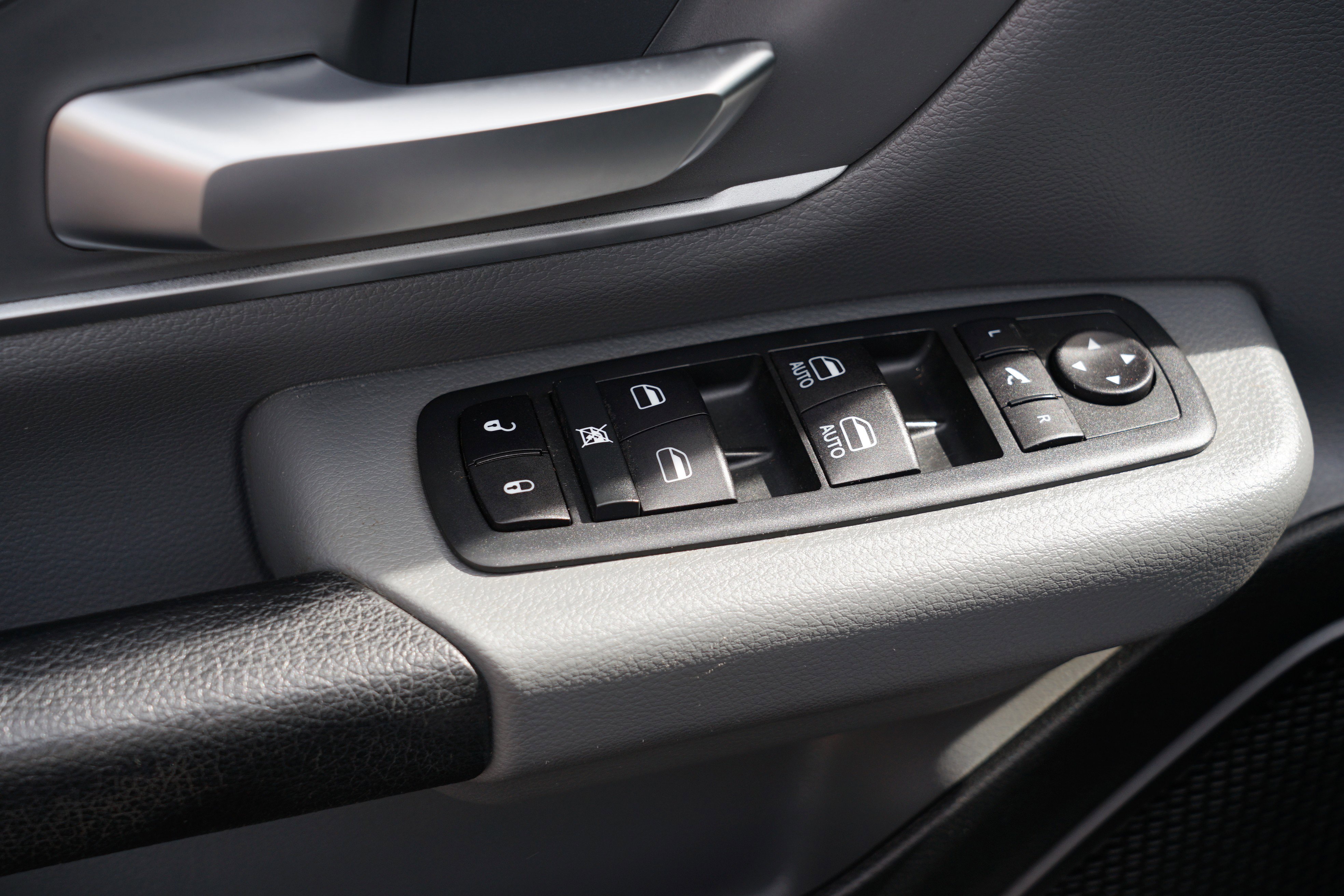 Used 2021 RAM 1500 Big Horn image 17