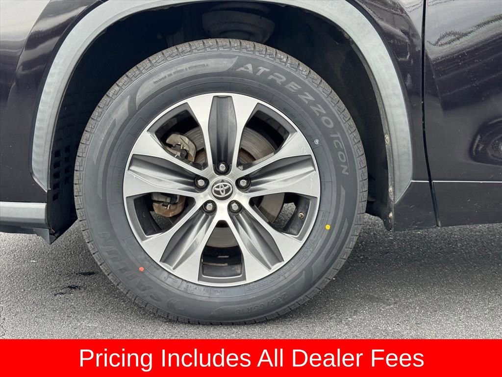Used 2020 Toyota Highlander XLE FWD image 9