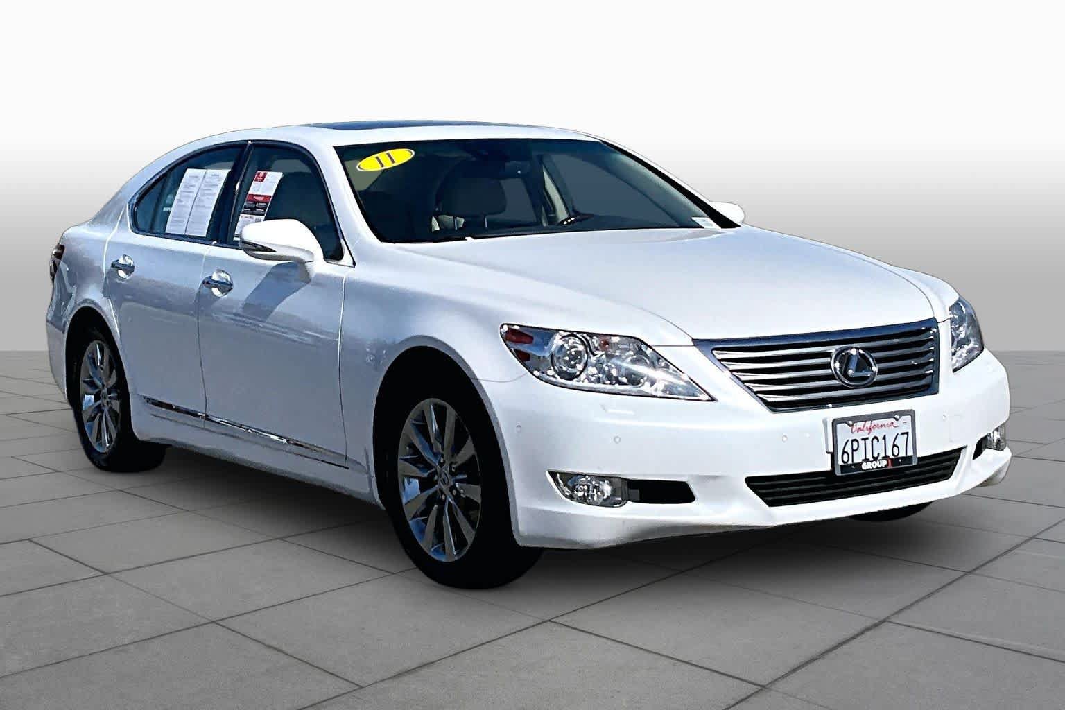Used 2011 Lexus LS 460 w/ Comfort Pkg RWD image 2